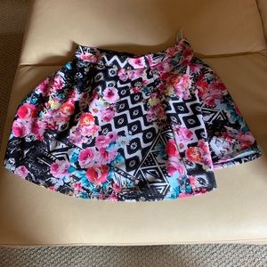 Floral Mini Skirt #floralskirt #floralminiskirt